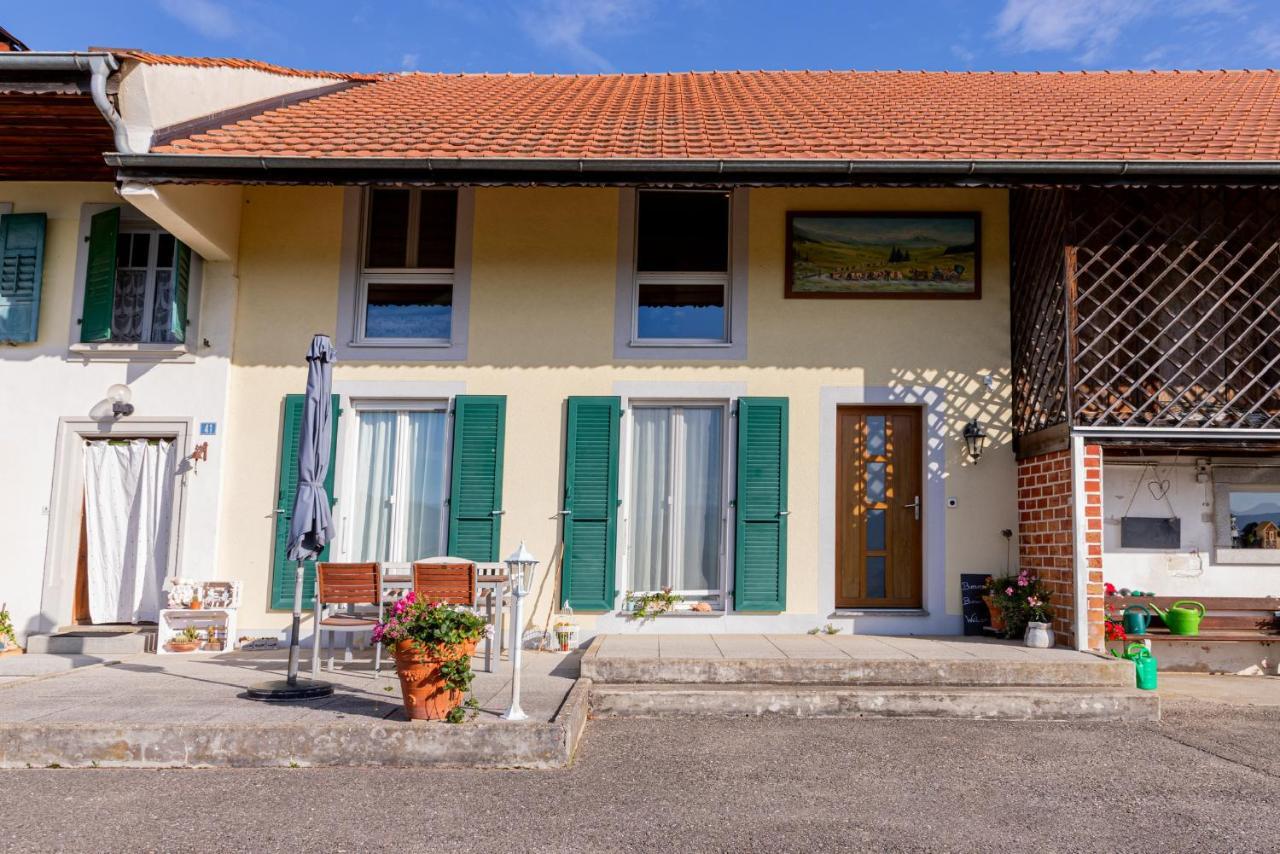 La Belle Ferme Villa Cottens  Eksteriør billede